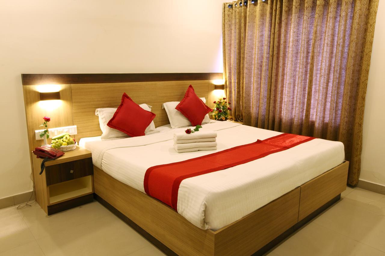 Prayana Hotels Kochi Exteriör bild