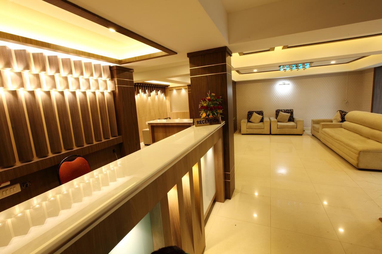 Prayana Hotels Kochi Exteriör bild